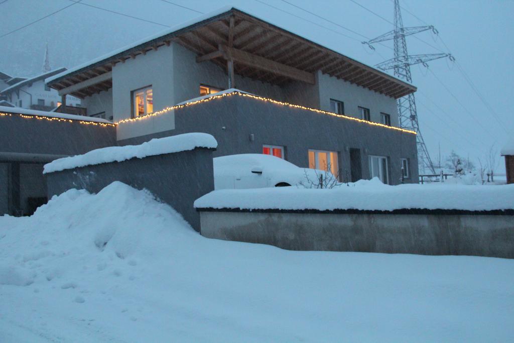 Appartement Ackerli Pettneu am Arlberg Bagian luar foto