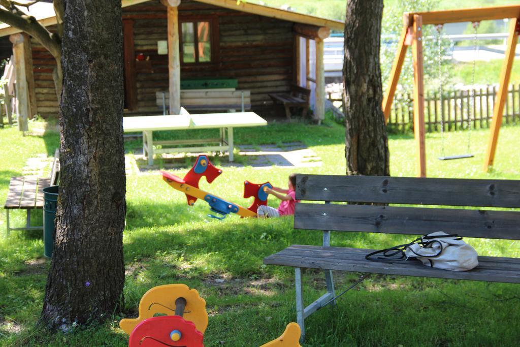 Appartement Ackerli Pettneu am Arlberg Bagian luar foto